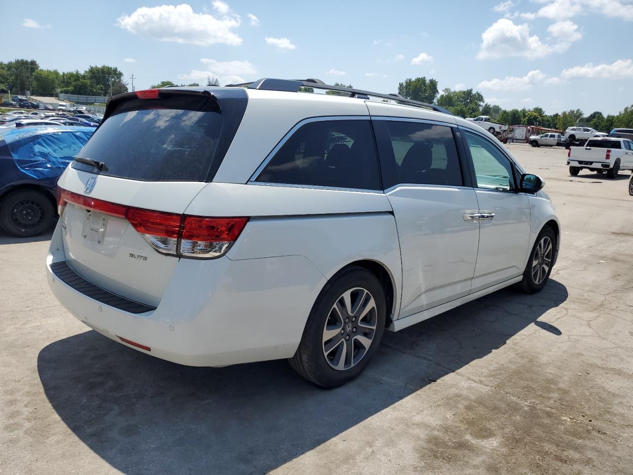 2016 Honda Odyssey Touring - Фото 3