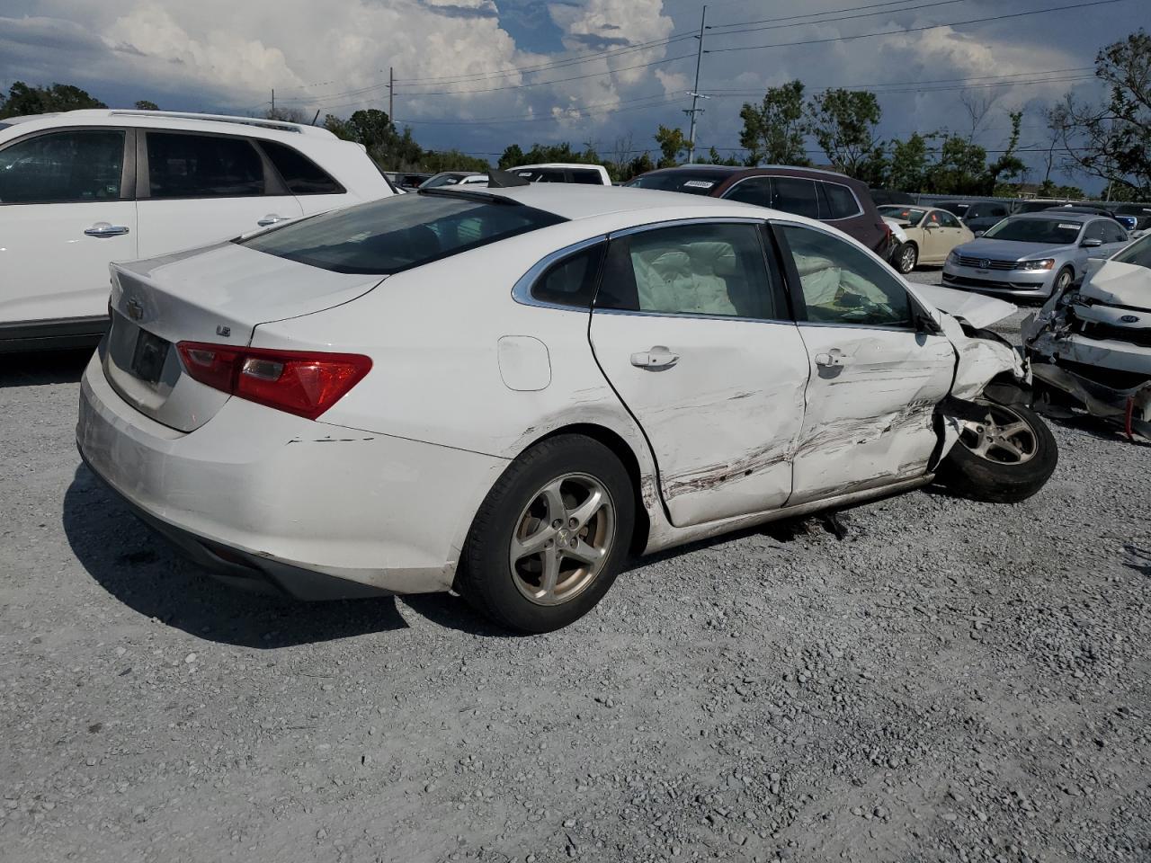 2016 Chevrolet Malibu Ls - Image 3