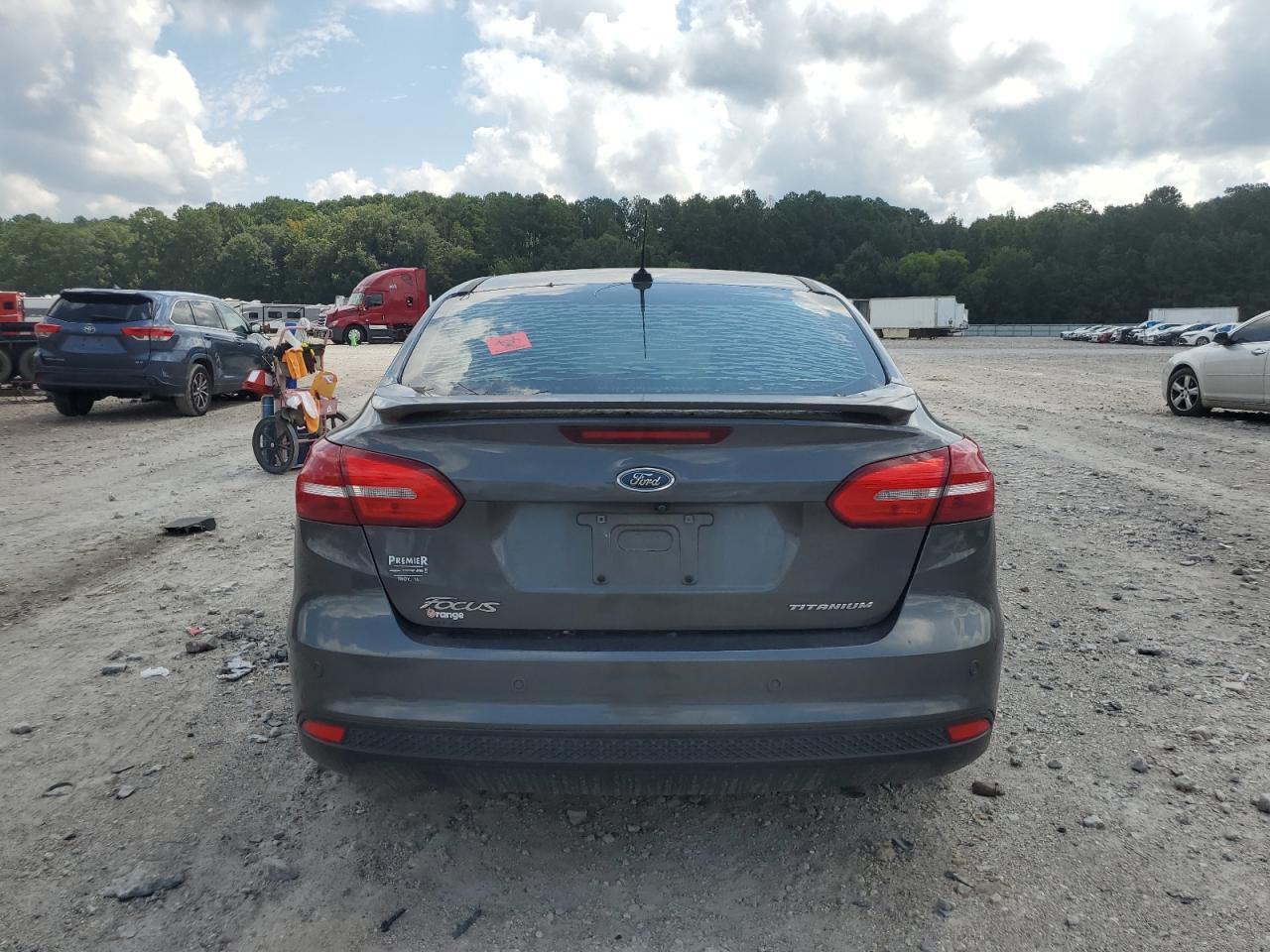 2017 Ford Focus Titanium - Фото 6