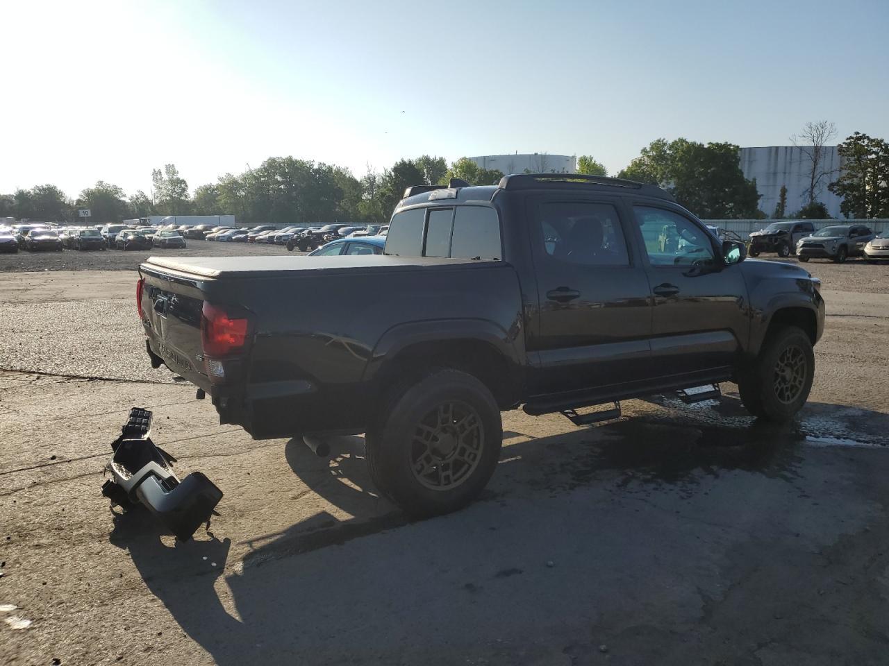 2022 Toyota Tacoma Double Cab - Фото 3