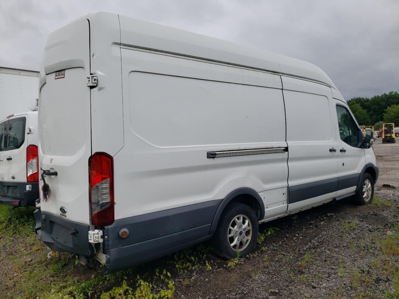 2015 Ford Transit T-250 - Фото 3