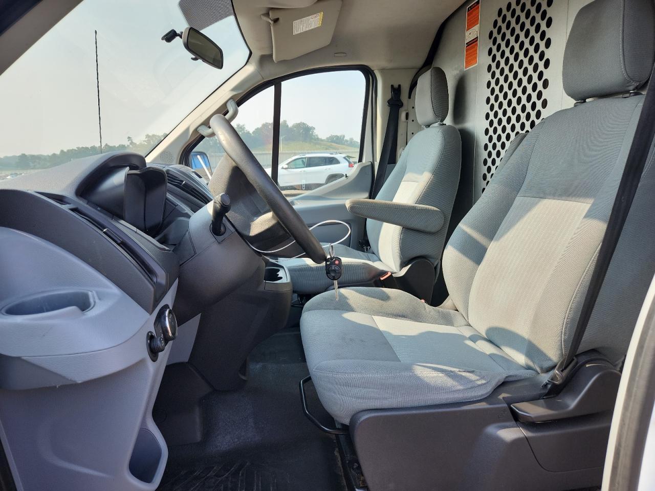2015 Ford Transit T-150 - Фото 7