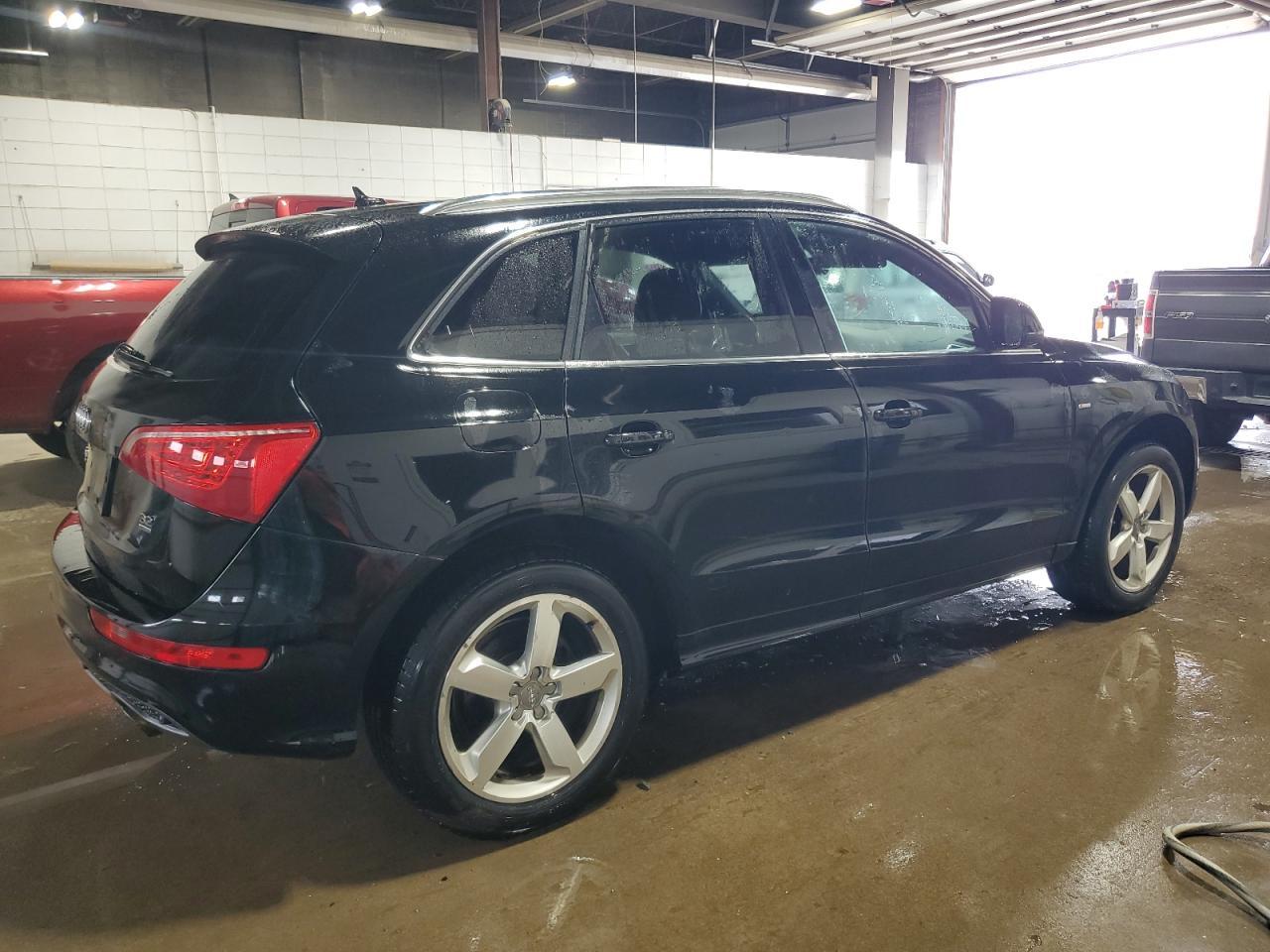 2011 Audi Q5 Premium Plus - Image 3