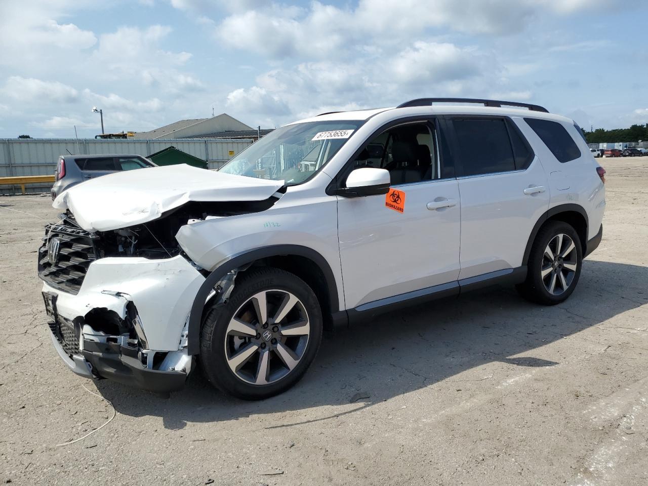 2025 Honda Pilot Touring