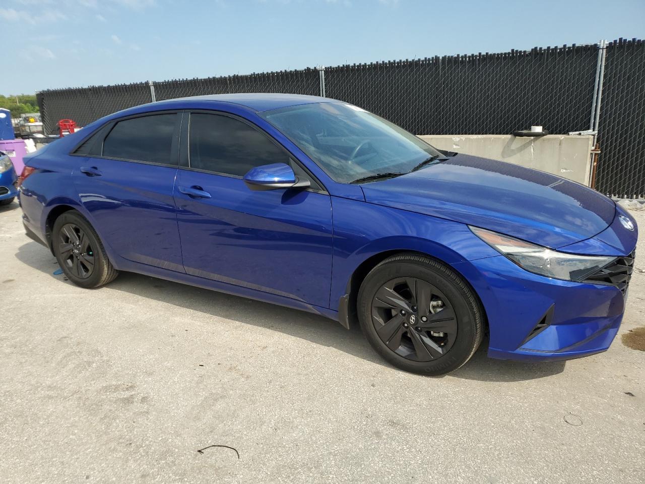 2023 Hyundai Elantra Sel - Фото 4