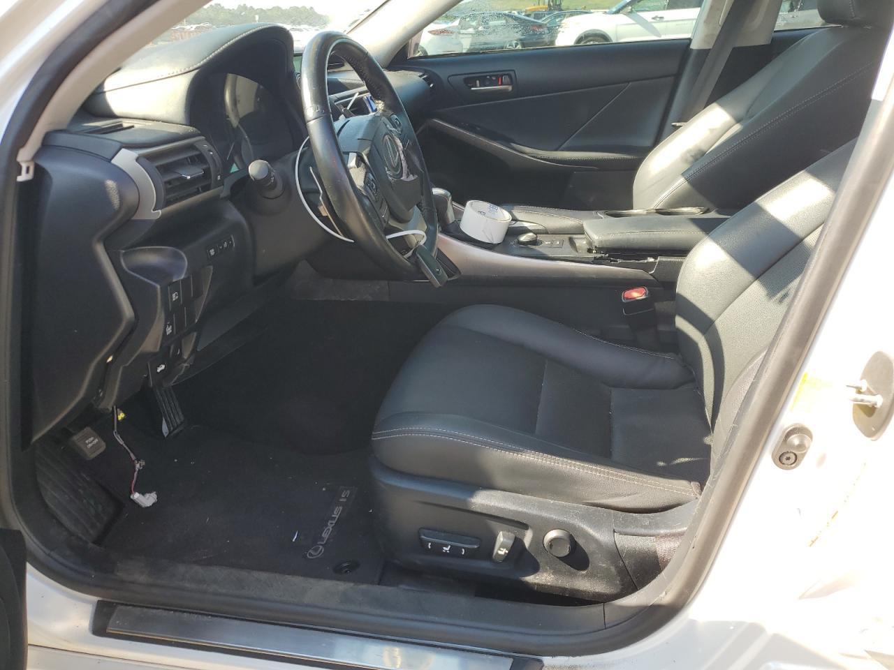 2017 Lexus Is 300 - Фото 7