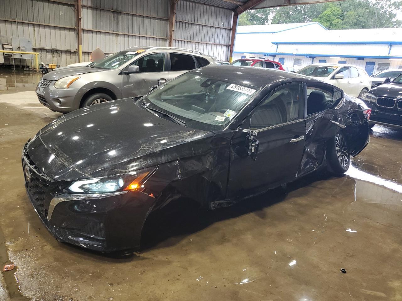2023 Nissan Altima Sv