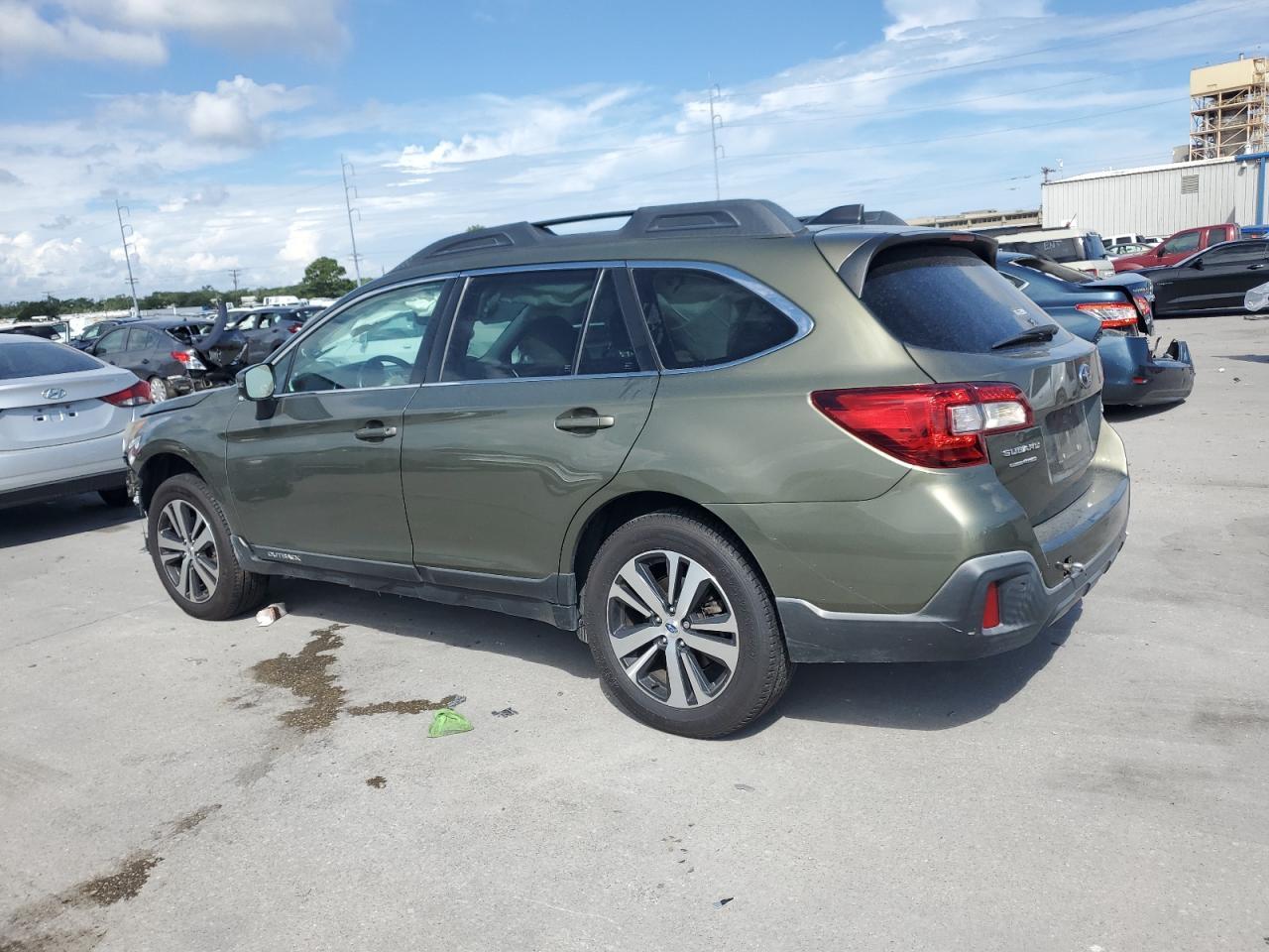 2019 Subaru Outback 3.6R Limited - Фото 2