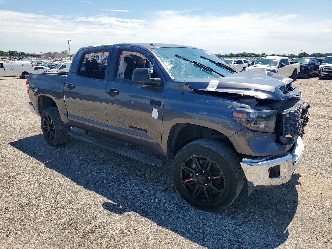 2019 Toyota Tundra Crewmax Sr5 - Фото 4