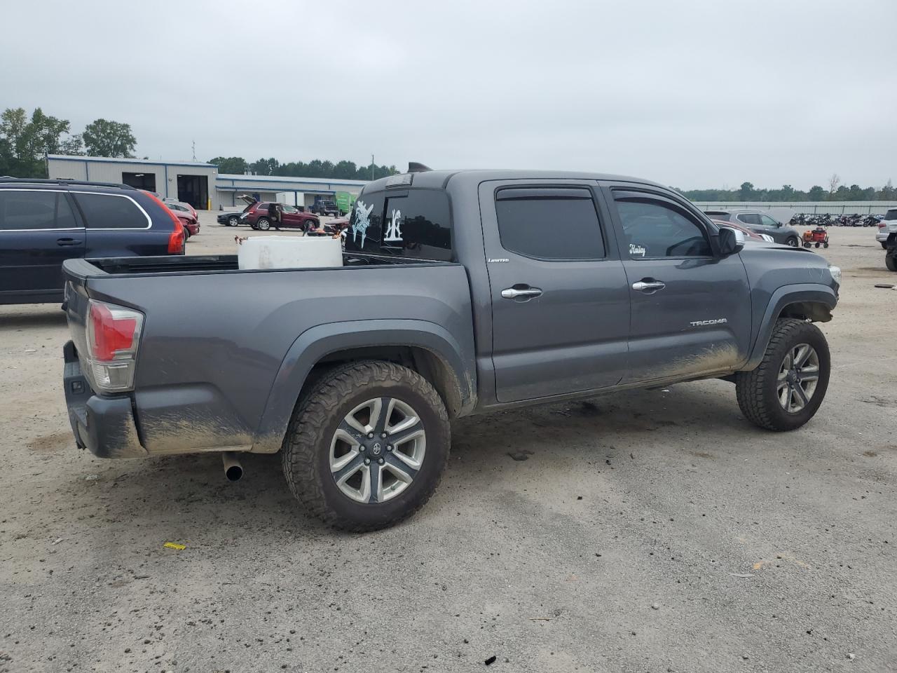 2017 Toyota Tacoma Double Cab - Фото 3