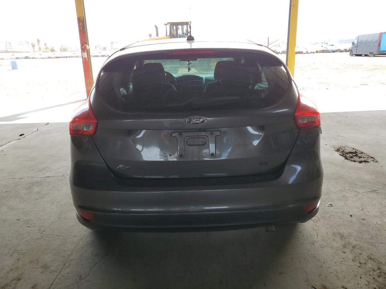 2018 Ford Focus Se - Image 6