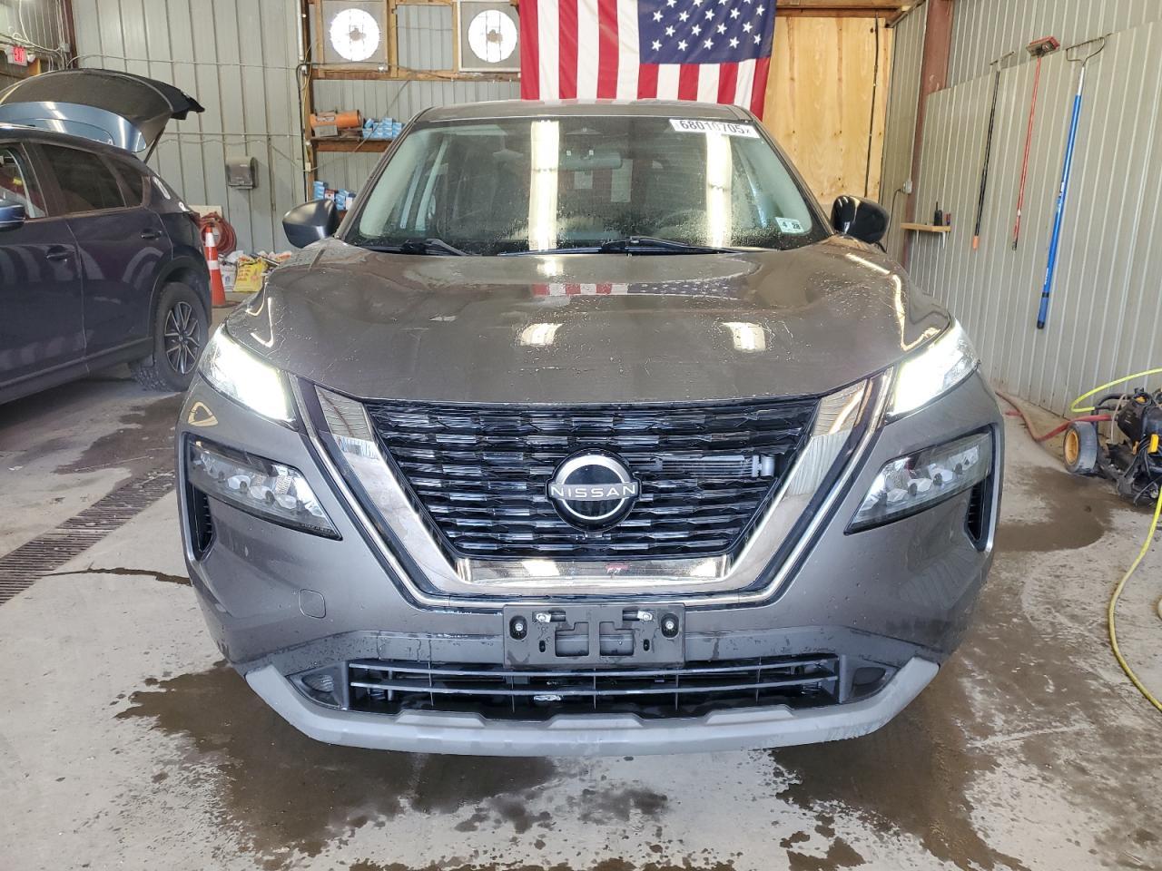 2023 Nissan Rogue S - Image 5