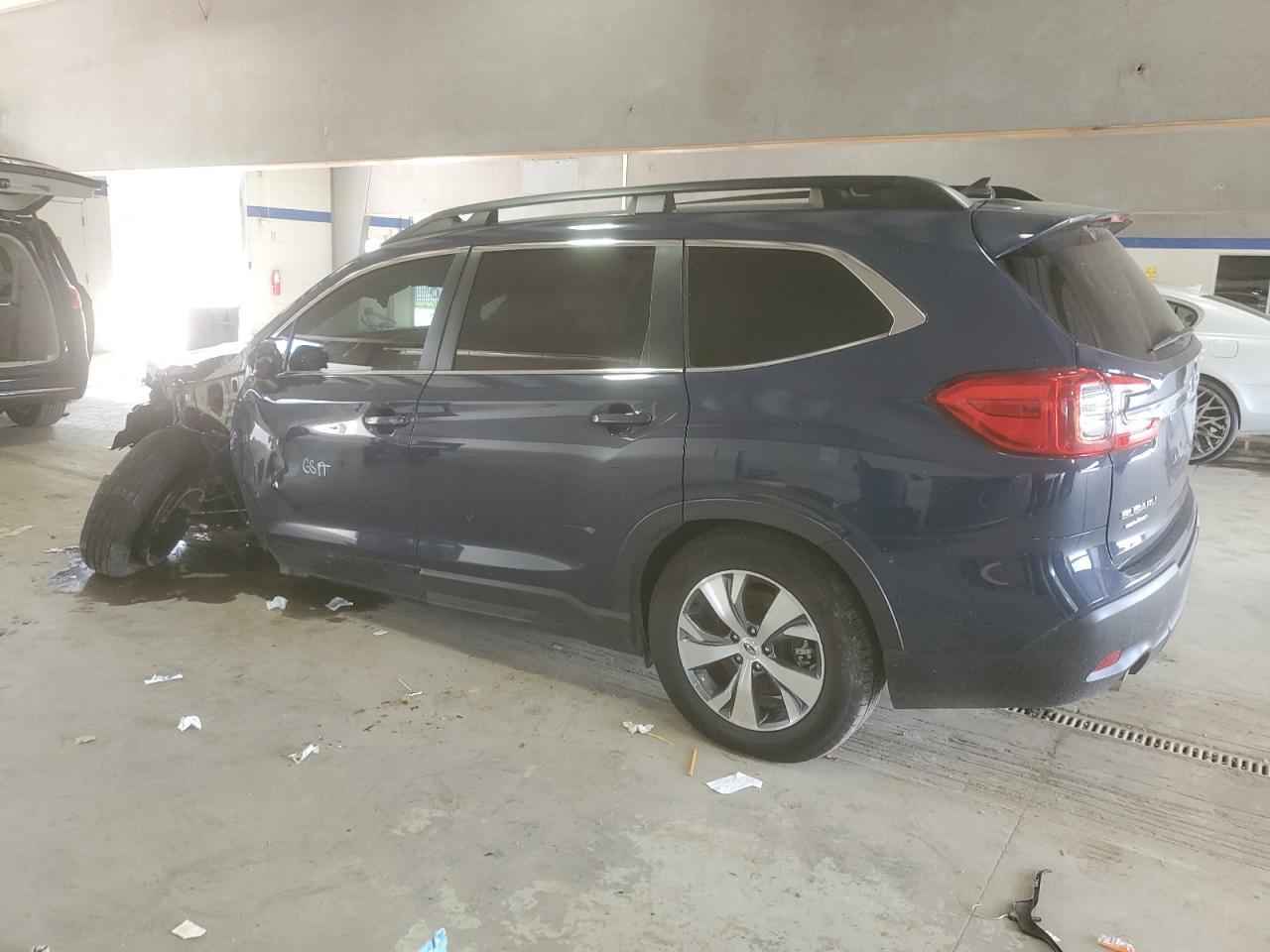 2023 Subaru Ascent Premium 8-Passenger - Image 2