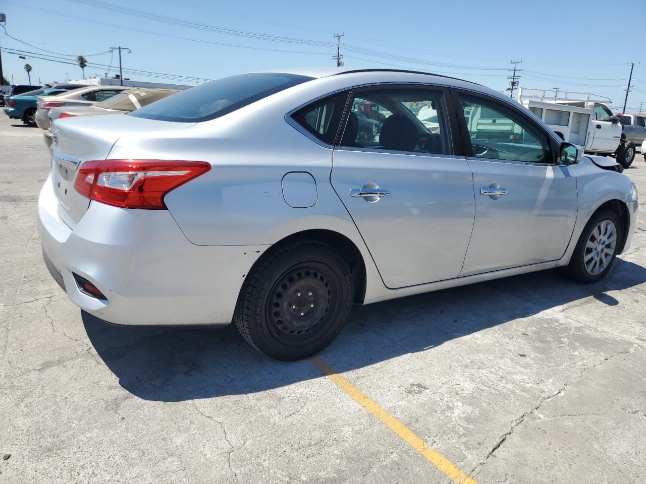 2018 Nissan Sentra S - Фото 3