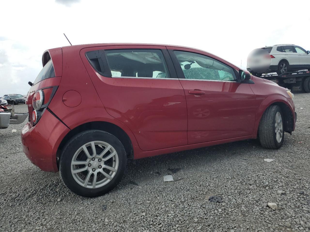 2015 Chevrolet Sonic Lt - Фото 3