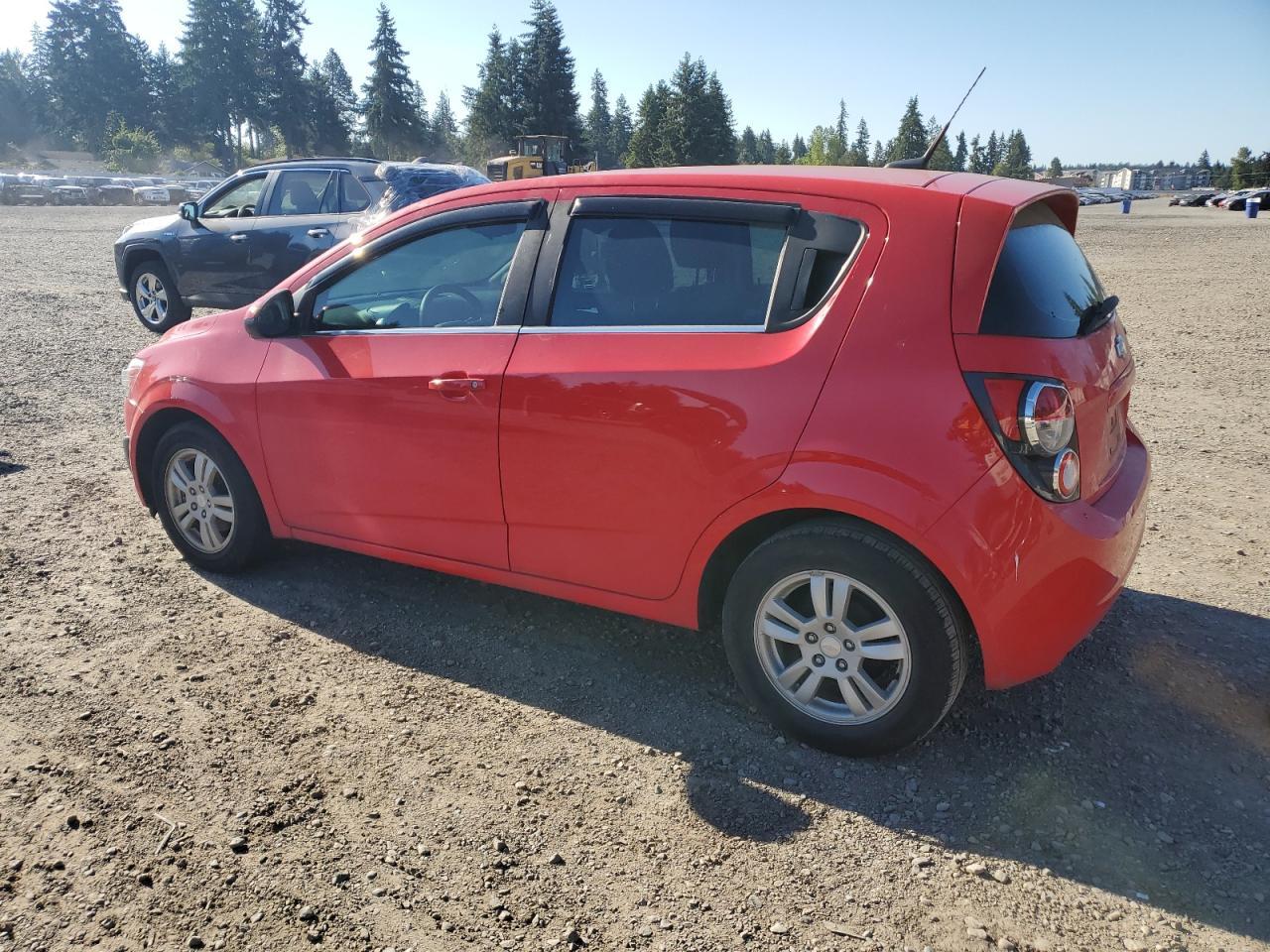 2014 Chevrolet Sonic Lt - Фото 2