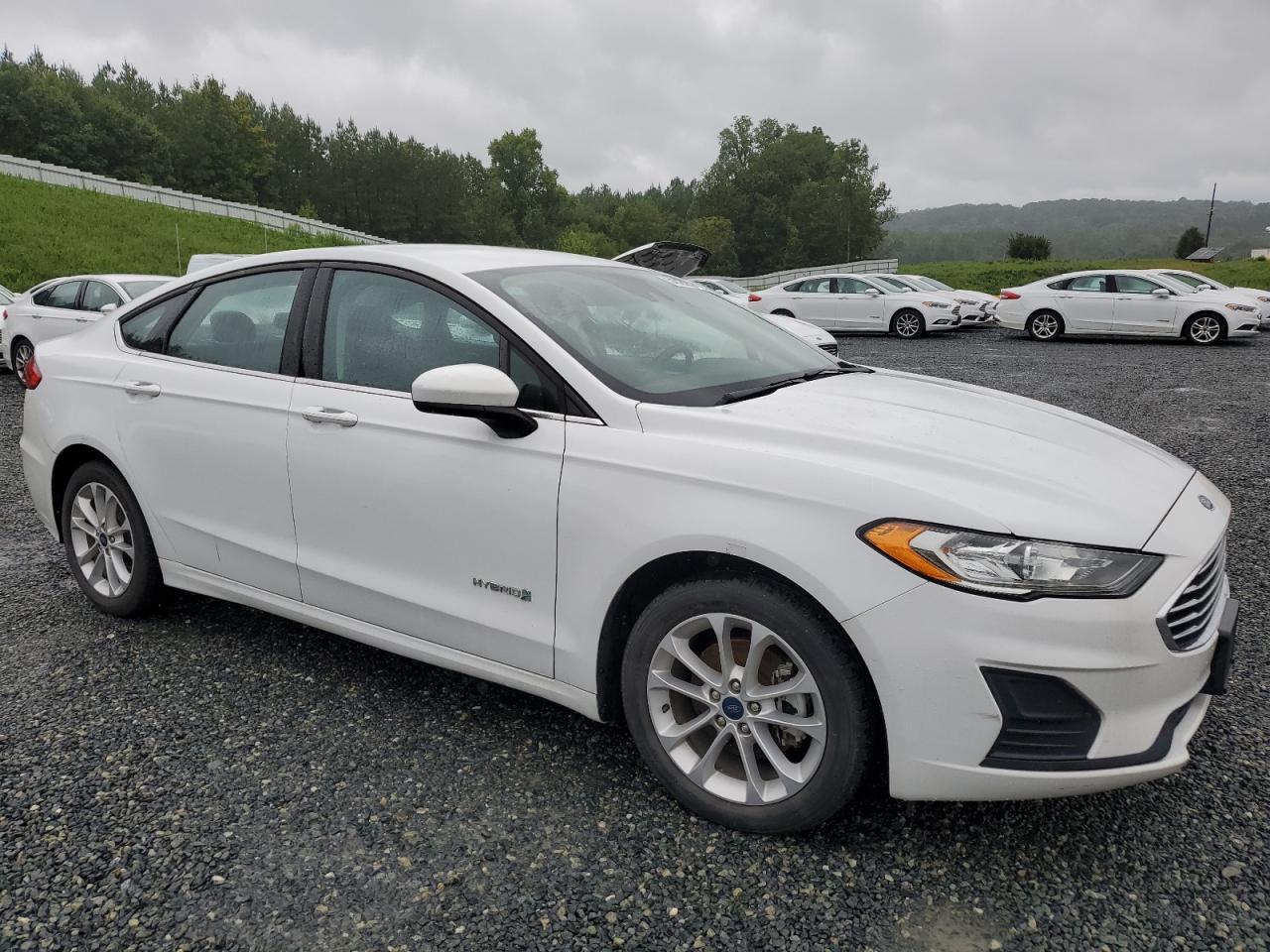 2019 Ford Fusion Se - Image 4