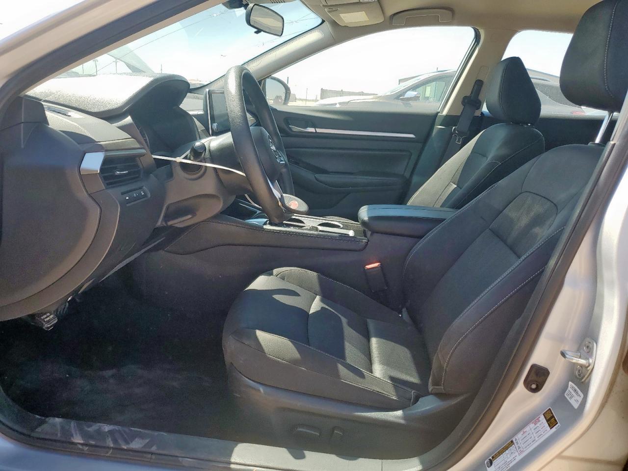 2023 Nissan Altima Sv - Image 7