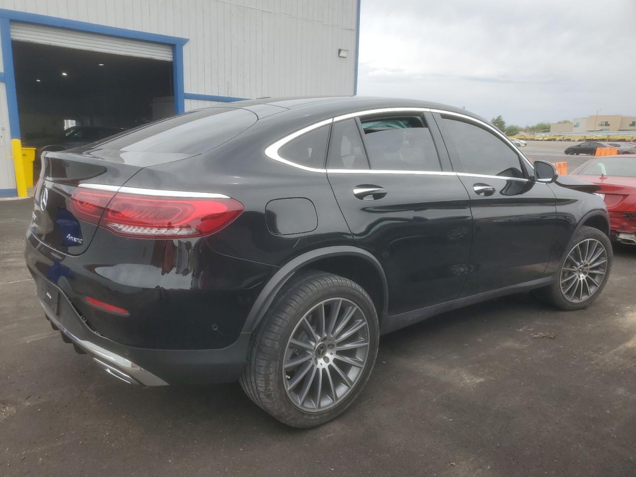 2023 Mercedes-Benz Glc Coupe 300 4Matic - Image 3