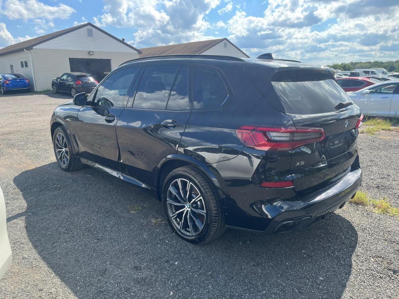 2020 BMW X5 M50I - Фото 2