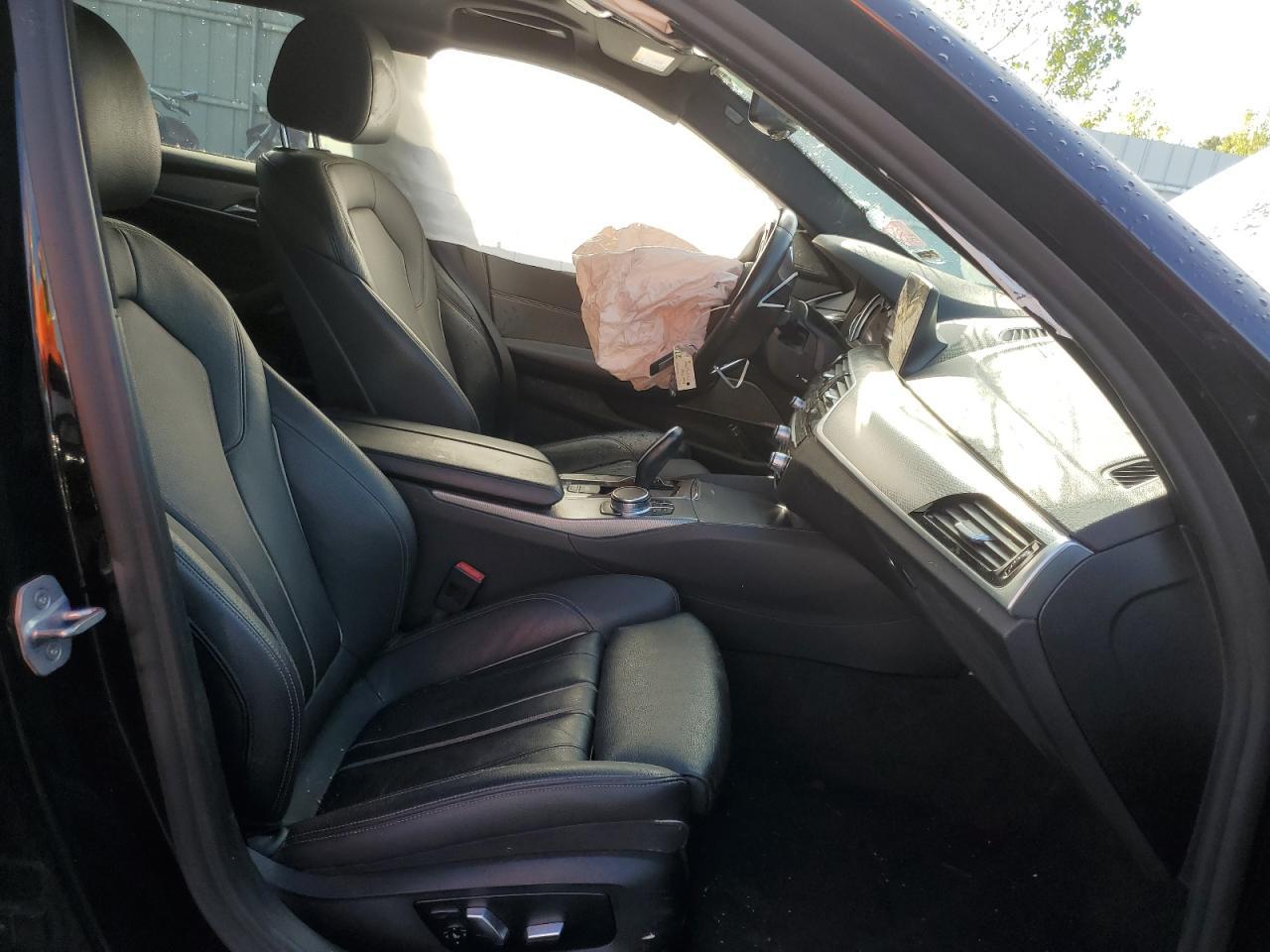 2019 BMW 540 Xi - Image 7