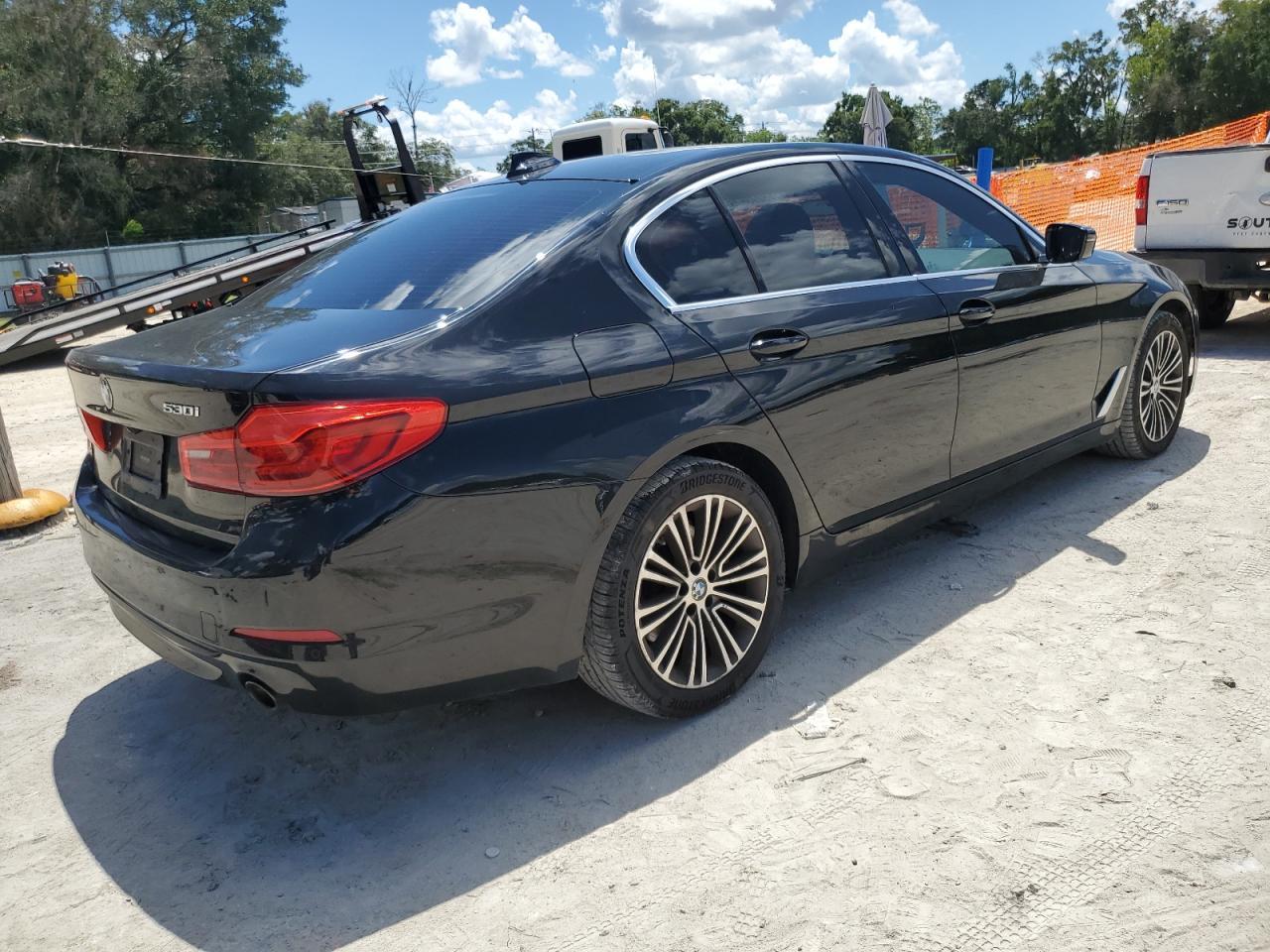 2020 BMW 530 I - Фото 3