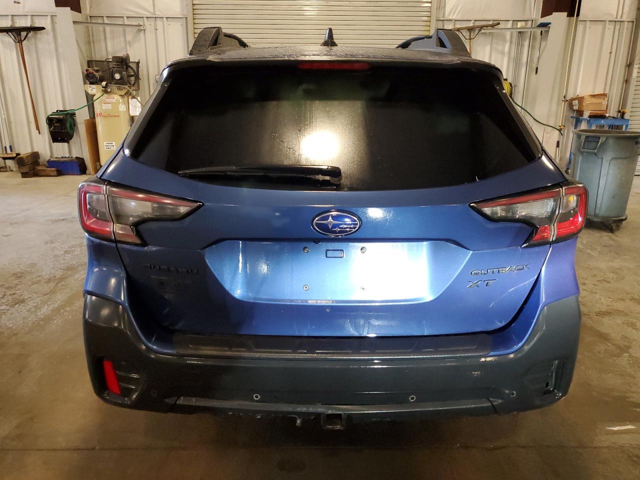 2020 Subaru Outback Onyx Edition Xt - Image 6