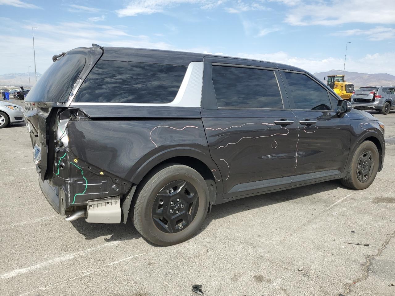 2025 Kia Carnival Lx - Фото 3