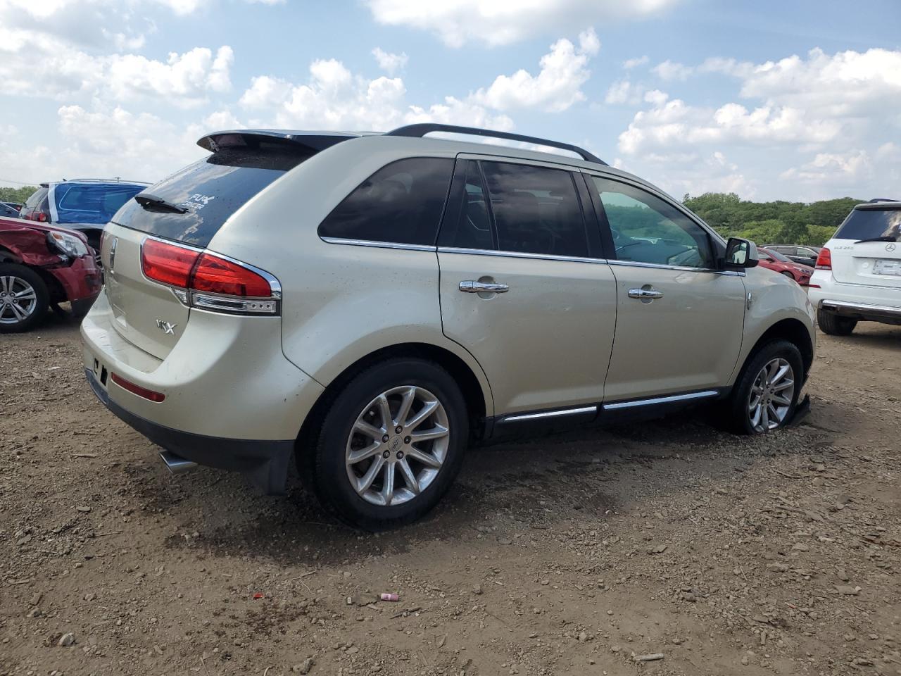 2011 Lincoln Mkx - Image 3