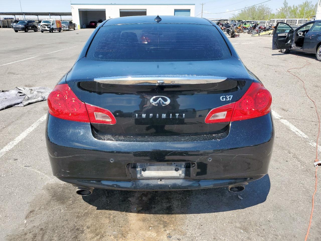 2013 Infiniti G37 Base - Фото 6