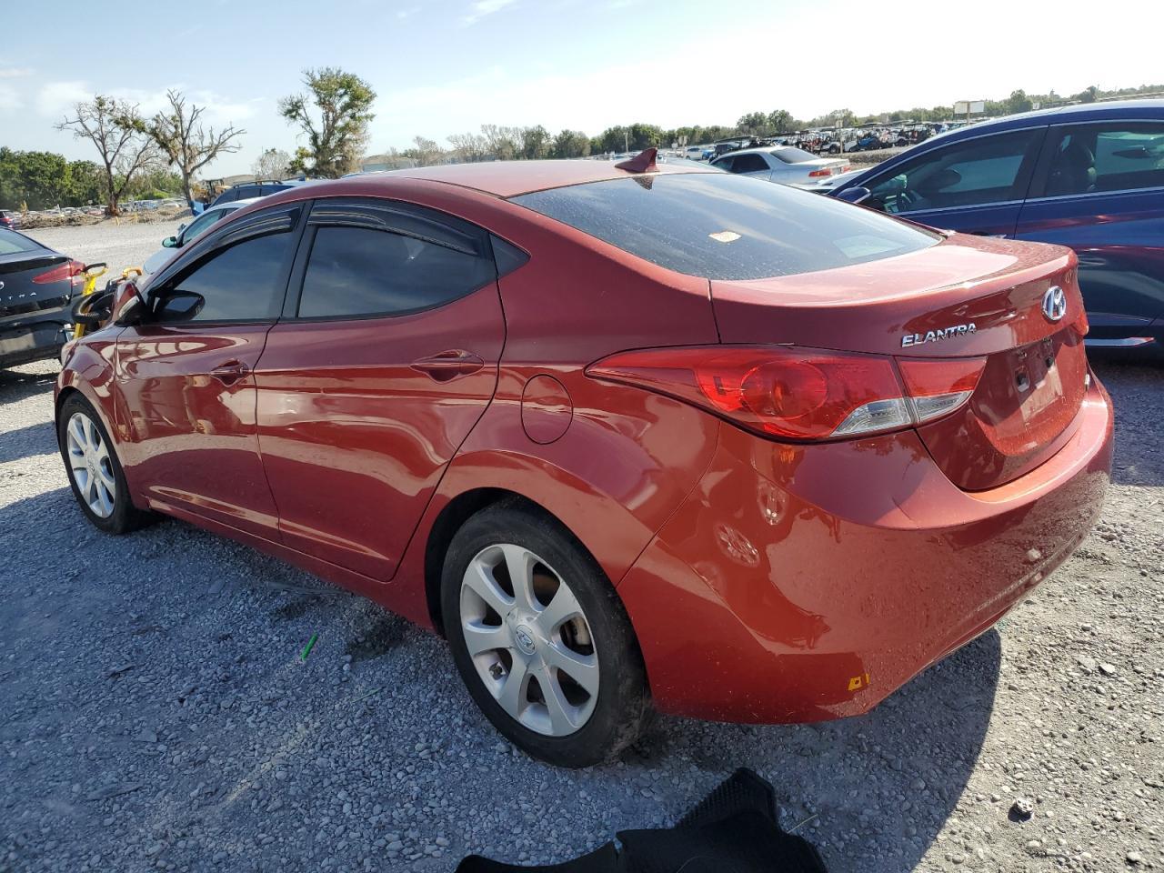 2013 Hyundai Elantra Gls - Фото 2