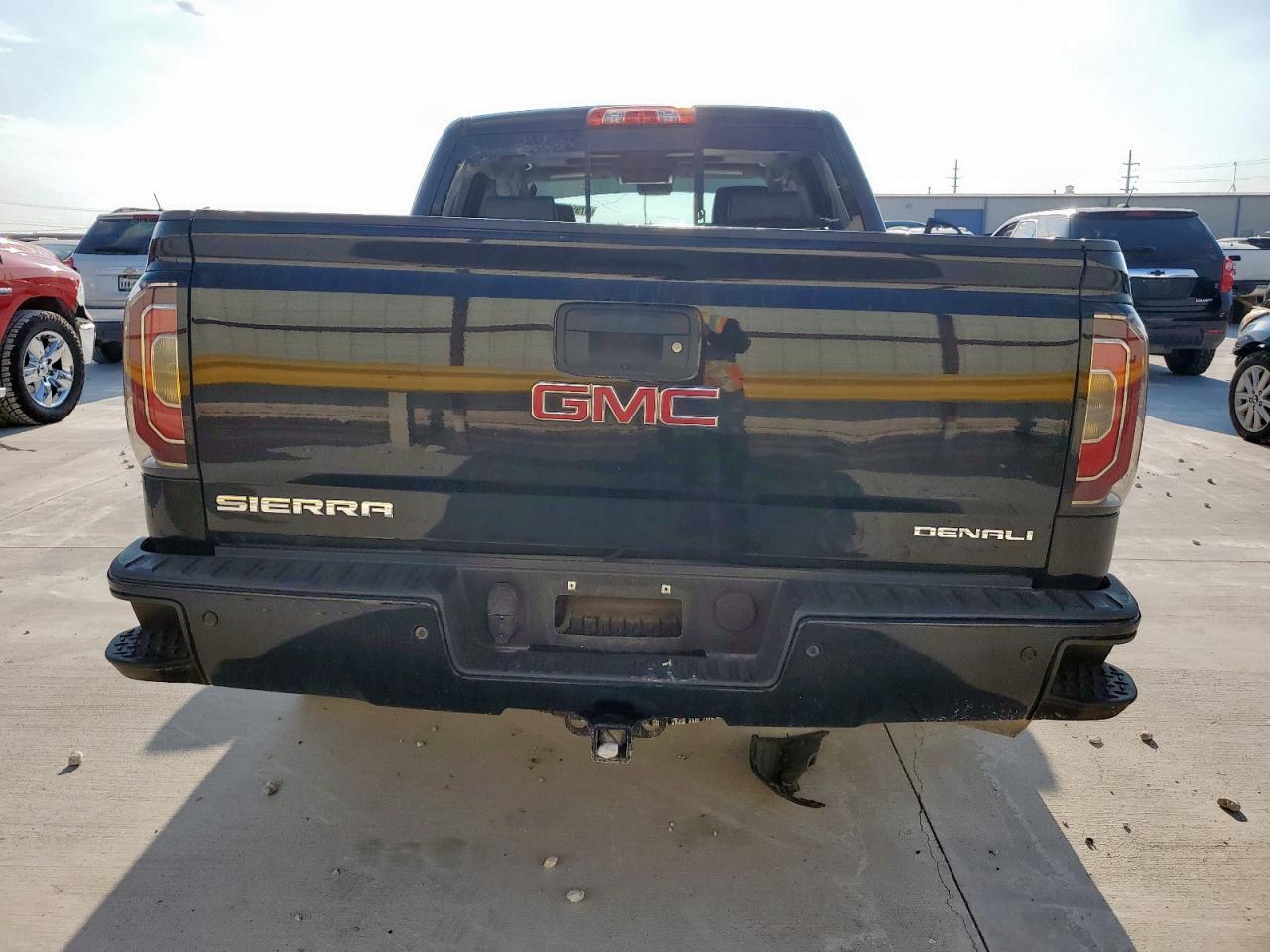 2017 GMC Sierra K1500 Denali - Image 6