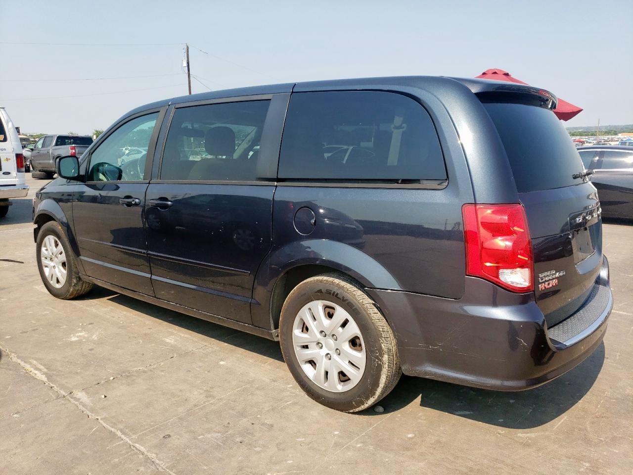 2014 Dodge Grand Caravan Se - Image 2