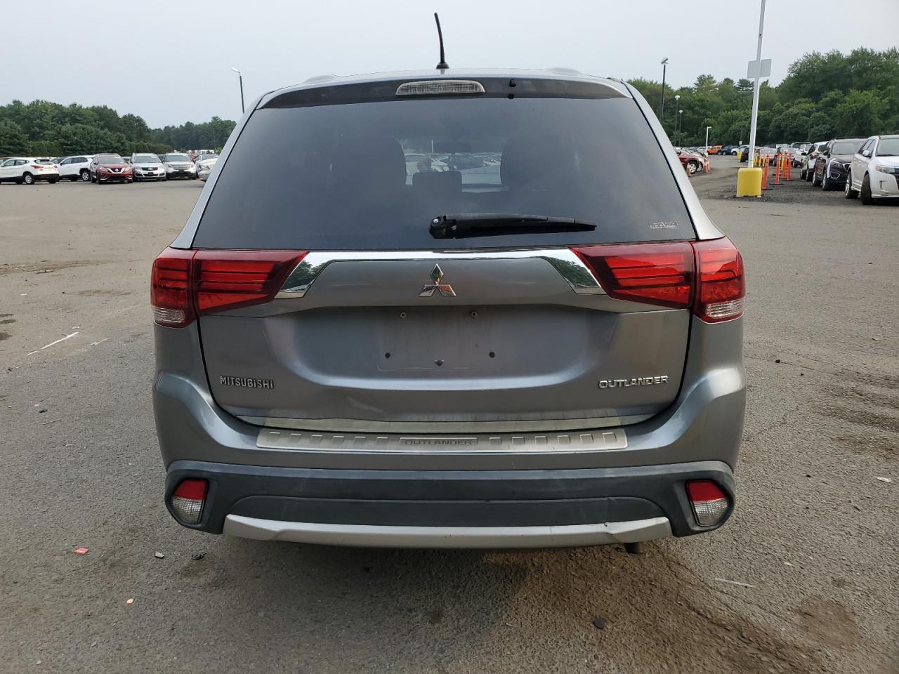 2016 Mitsubishi Outlander Se - Фото 6