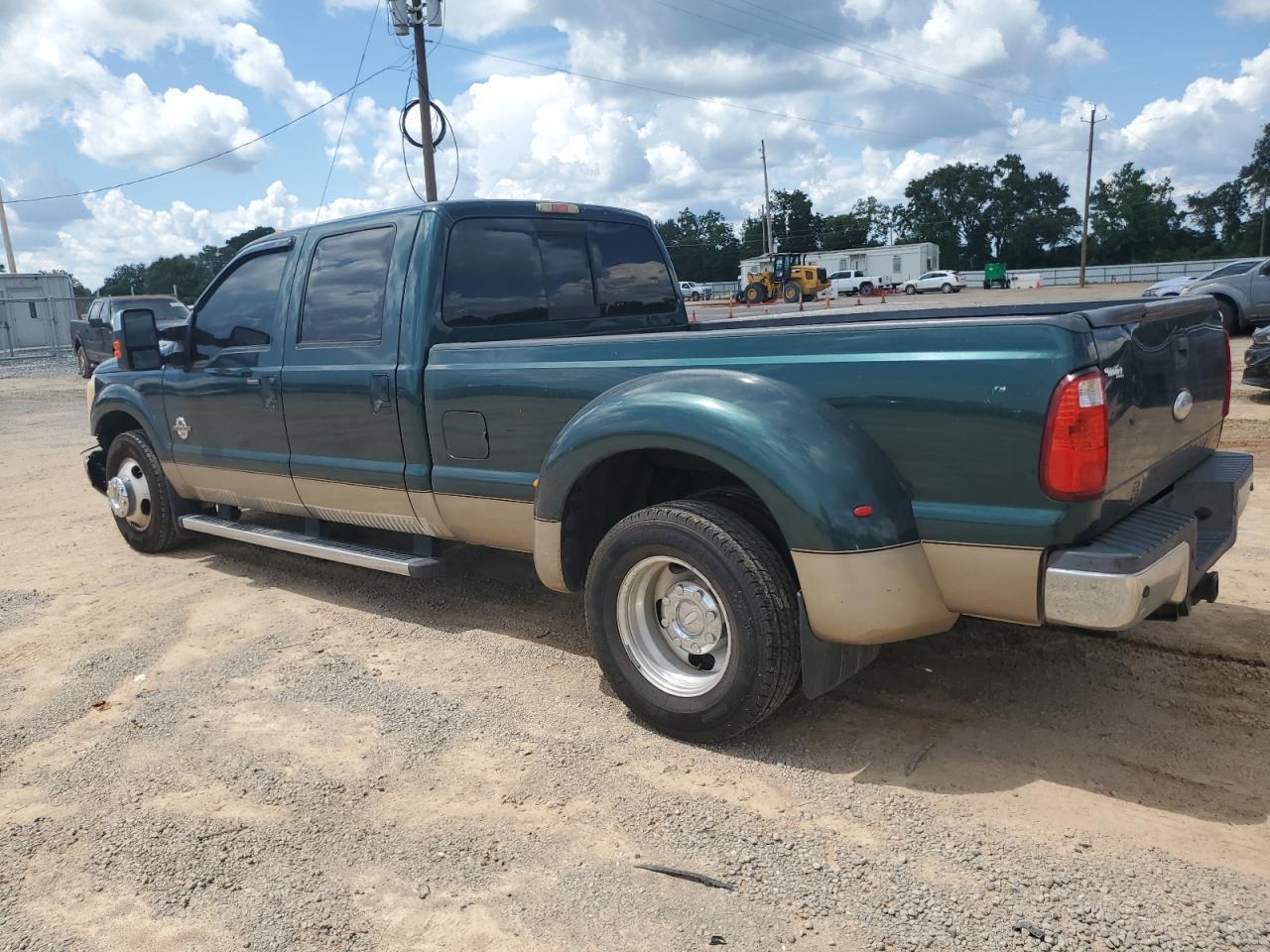 2011 Ford F350 Super Duty - Фото 2
