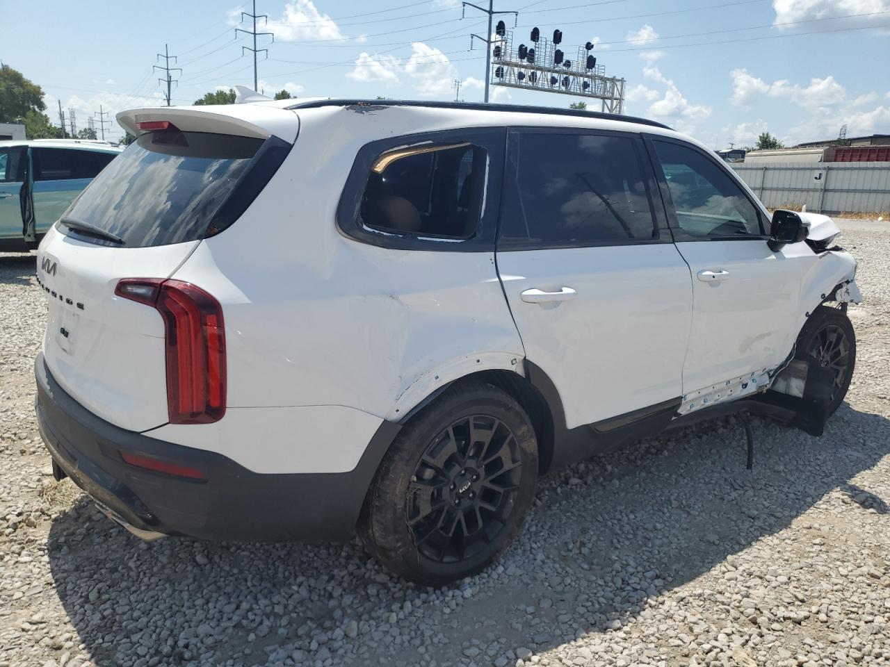 2022 Kia Telluride Sx - Фото 3