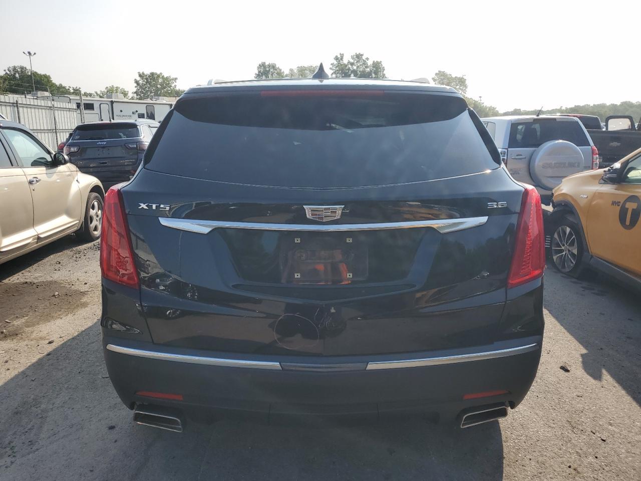 2019 Cadillac Xt5 Luxury - Image 6
