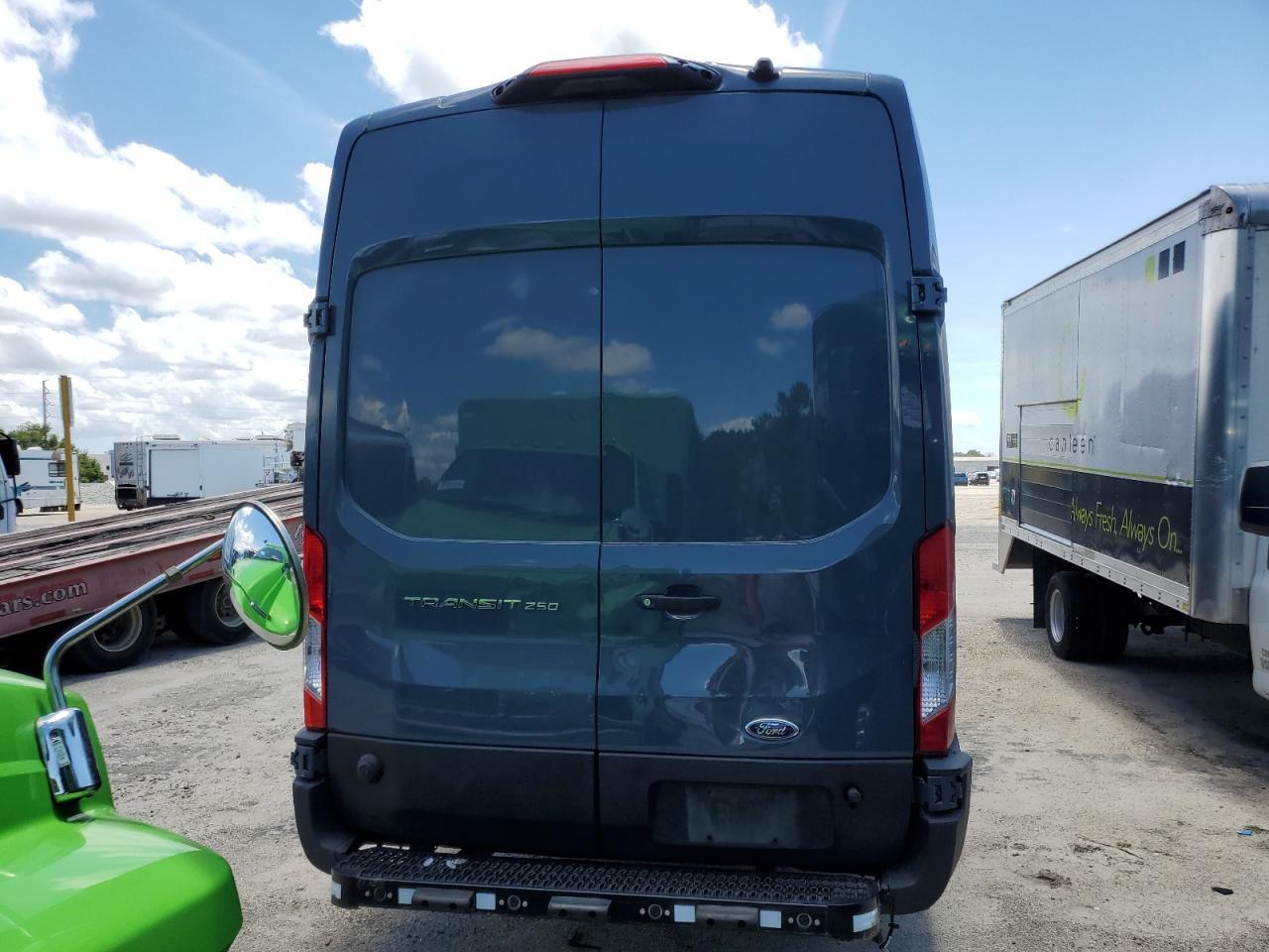 2020 Ford Transit T-250 - Фото 6