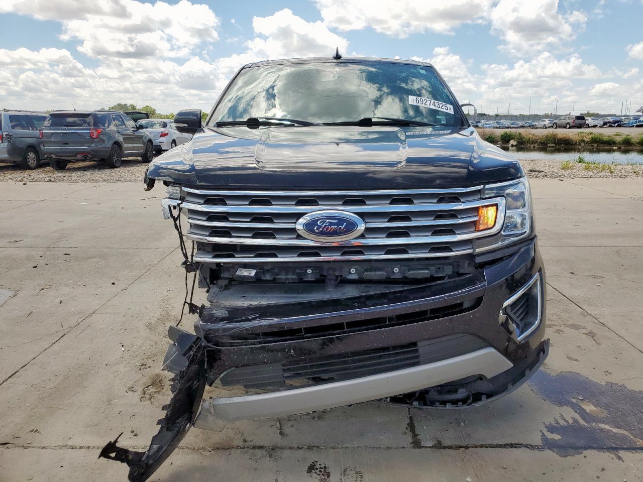 2020 Ford Expedition Max Limited - Image 5