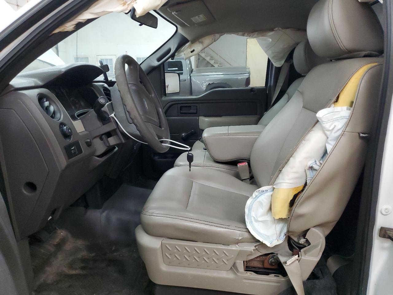 2010 Ford F150 - Image 7