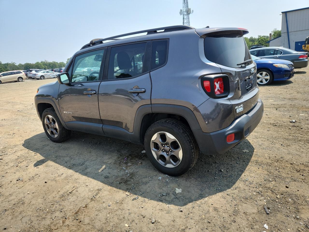 2017 Jeep Renegade Latitude Latitude - Image 2