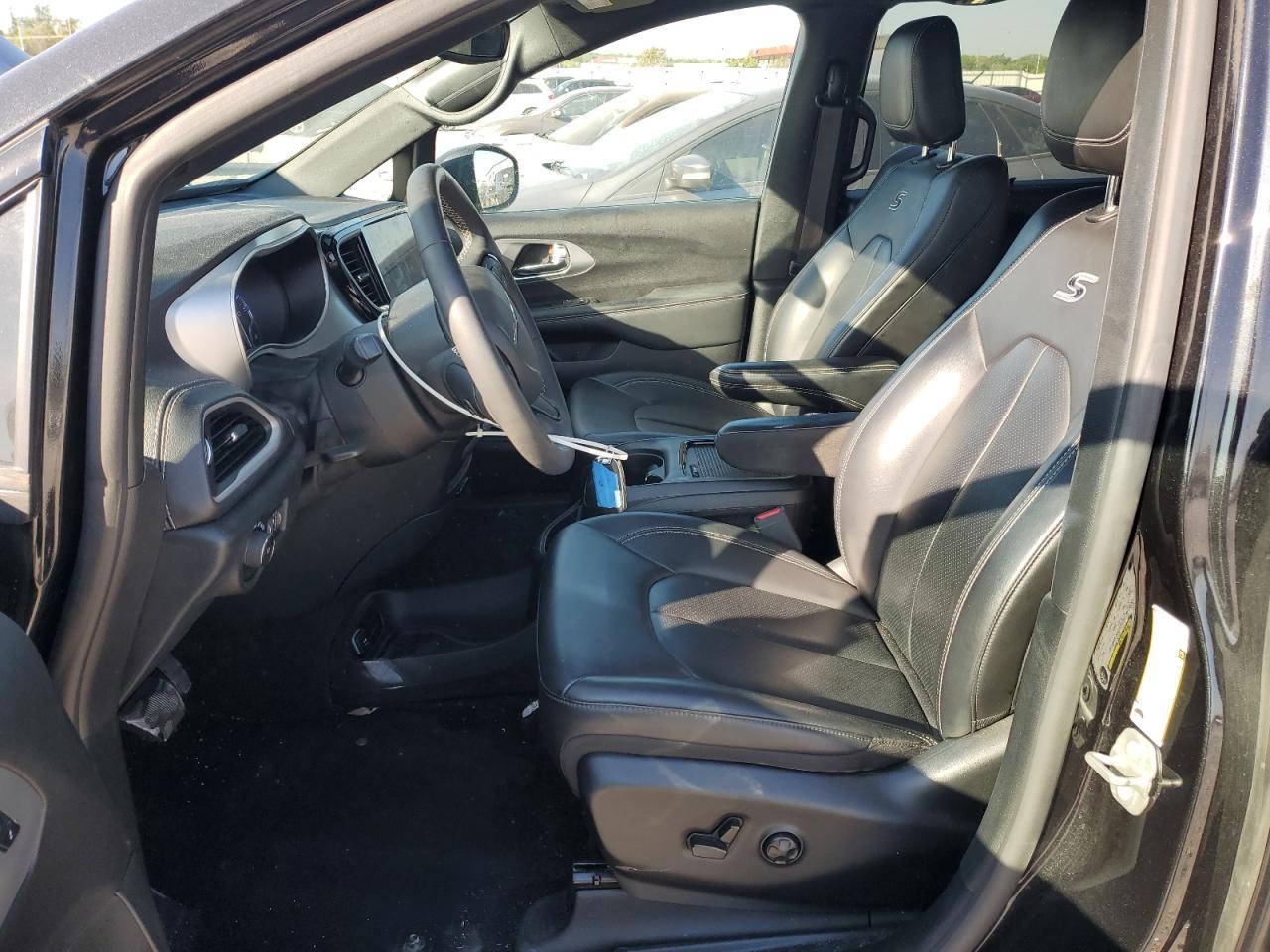 2023 Chrysler Pacifica Touring L - Фото 7