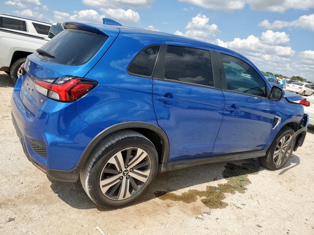 2022 Mitsubishi Outlander Sport Se - Image 3