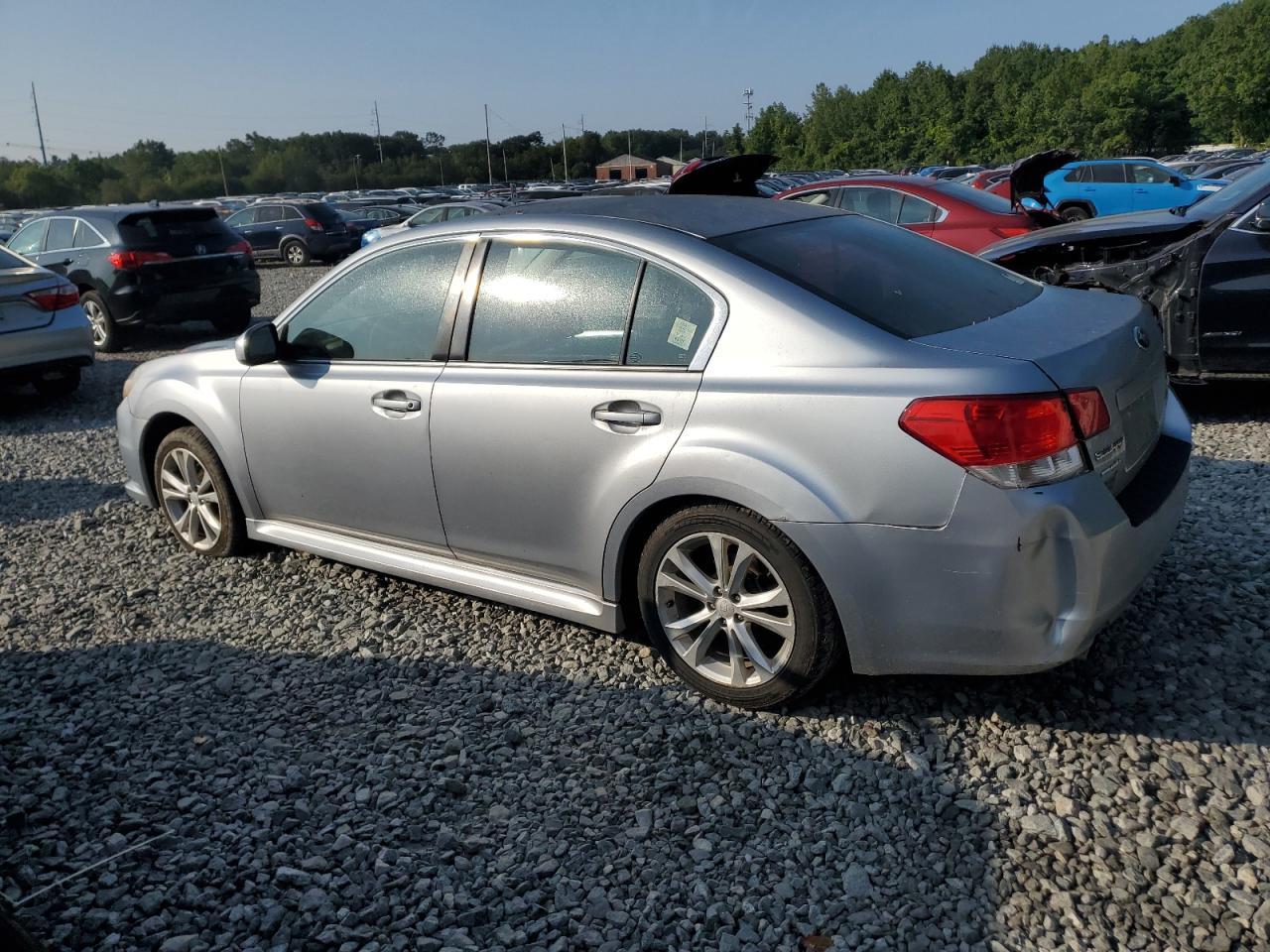 2013 Subaru Legacy 2.5I Premium - Image 2