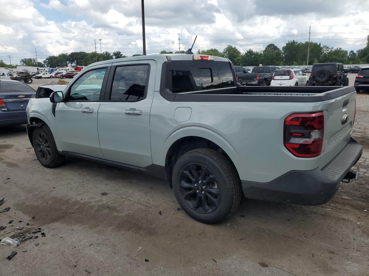 2024 Ford Maverick Lariat - Image 2