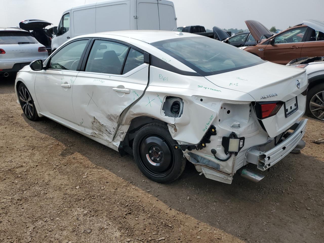 2022 Nissan Altima Sr - Image 2