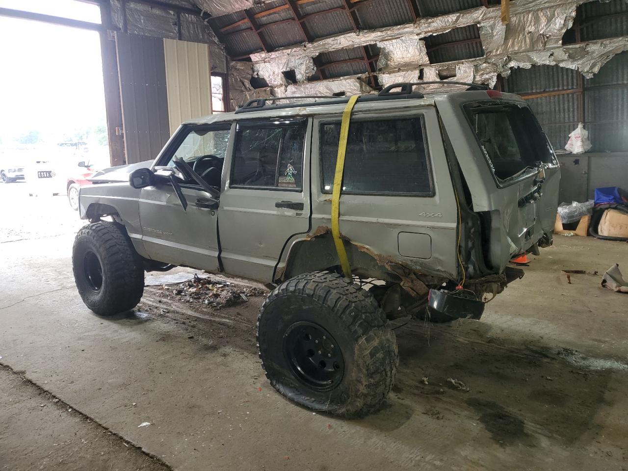 2000 Jeep Cherokee Sport - Фото 2