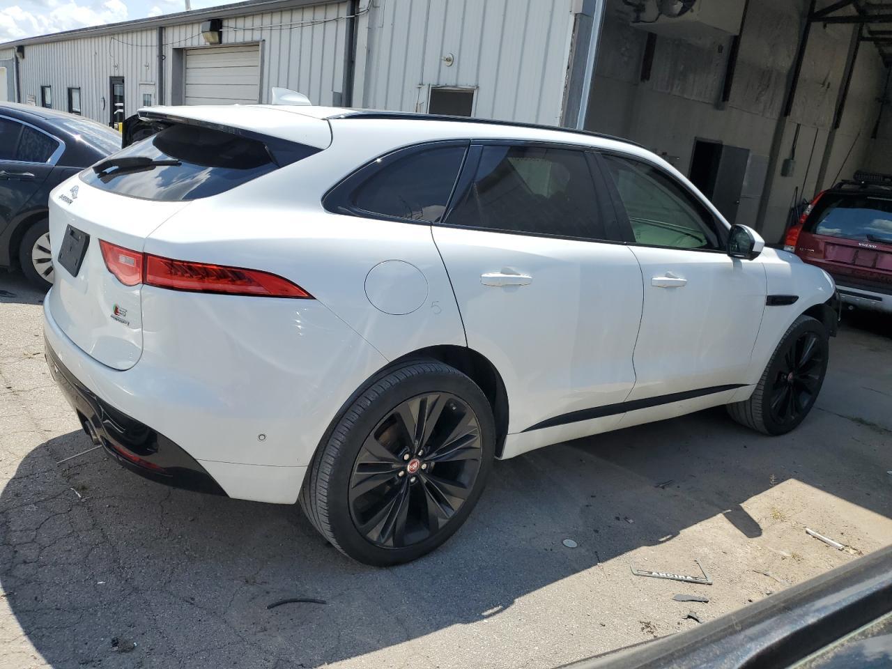 2017 Jaguar F-Pace S - Image 3