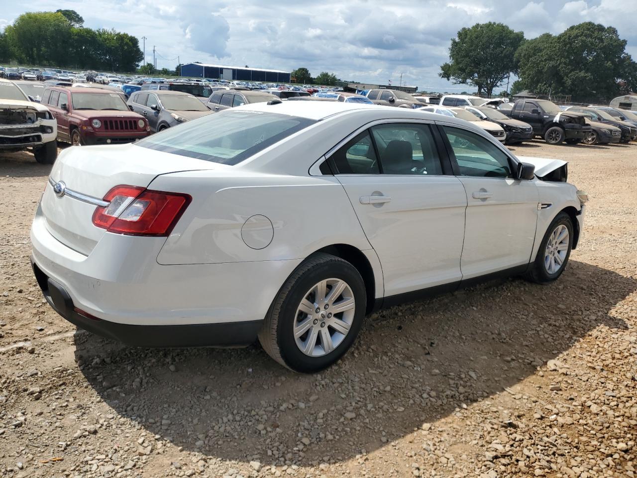 2012 Ford Taurus Se - Image 3