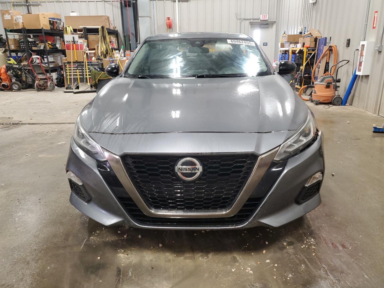 2020 Nissan Altima Sr - Фото 5